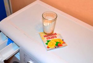 Почистване на пералня с лимонена киселина